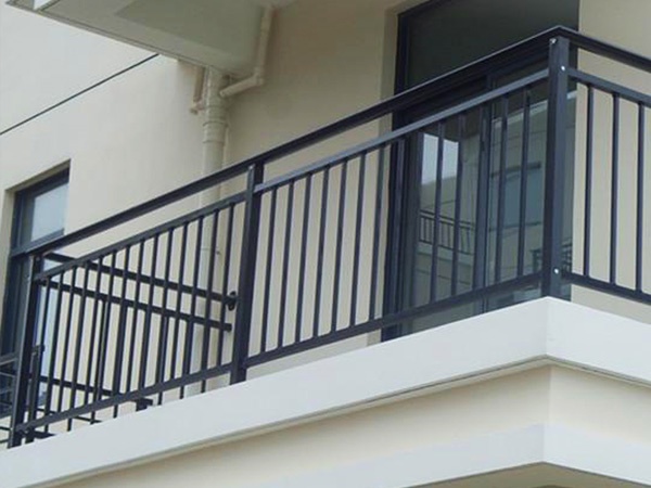 建筑陽臺(tái)護(hù)欄 建筑陽臺(tái)護(hù)欄