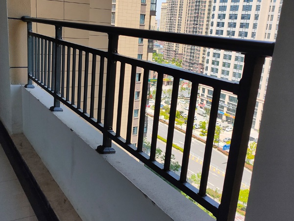 商場(chǎng)陽臺(tái)護(hù)欄 商場(chǎng)陽臺(tái)護(hù)欄