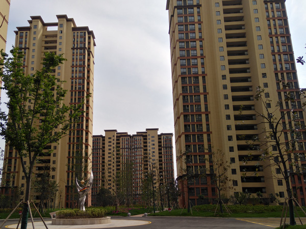 六安永安南苑小區定制定做陽臺護欄、樓梯扶手案例