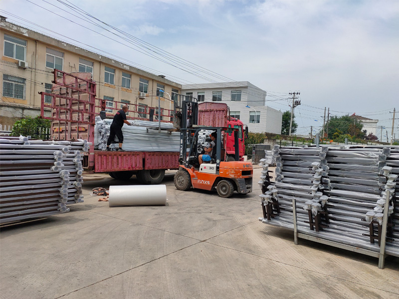 金用護欄2020年7月22日鋅鋼陽臺護欄發貨！