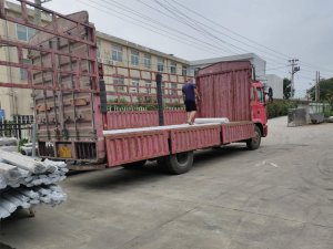 金用護欄2020年7月24日鋅鋼樓梯扶手裝車發貨！