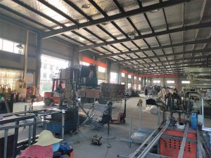 金用護欄2020年8月17日鋅鋼百葉窗裝車發貨！