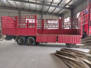 金用護欄2020年8月25日鋅鋼百葉窗發貨！