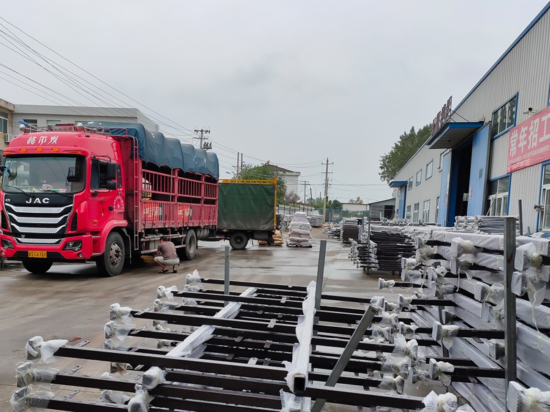 金用護欄2020年9月17日窗戶護欄發貨！