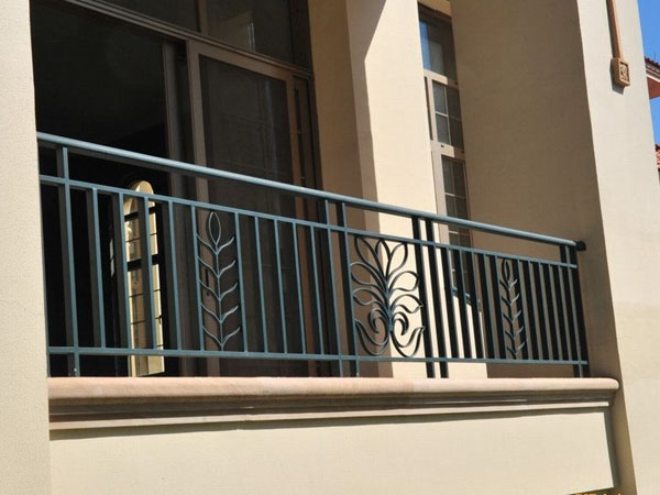 如何鑒別鋅鋼護欄質(zhì)量的好壞? 如何鑒別鋅鋼護欄質(zhì)量的好壞?