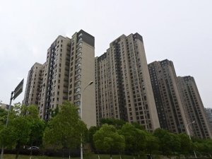 無錫朗詩太湖綠郡花園小區陽臺護欄、樓梯扶手定制