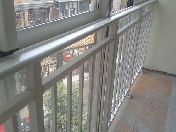 鋅鋼護(hù)欄有哪些特性? 鋅鋼護(hù)欄有哪些特性?