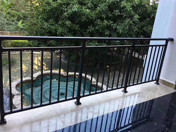 鋅鋼護欄有哪些特點？