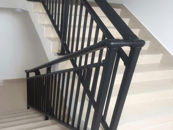 樓梯扶手如何選? 樓梯扶手如何選?
