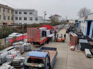 金用護欄2021年3月1日鋅鋼陽臺護欄發貨！