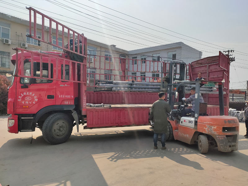 金用護(hù)欄2021年3月26日鋅鋼樓梯欄桿發(fā)貨! 金用護(hù)欄2021年3月26日鋅鋼樓梯欄桿發(fā)貨!