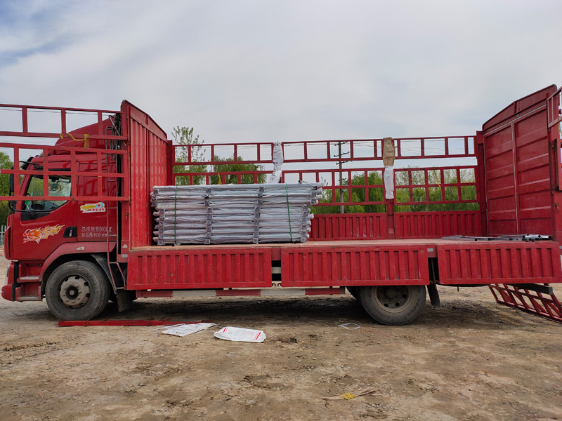 金用護欄2021年4月6日鋅鋼陽臺欄桿發(fā)貨！