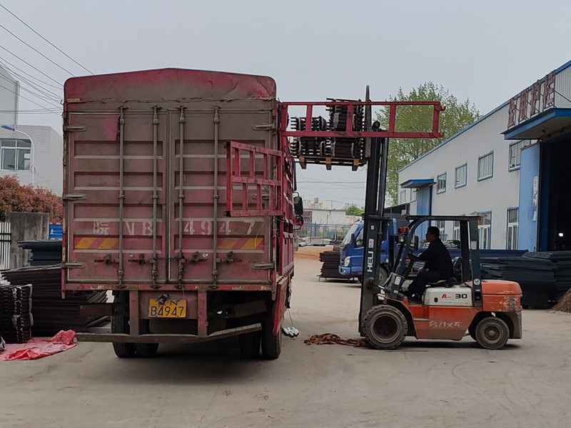 金用護欄2021年4月7日鋅鋼空調欄桿發貨! 金用護欄2021年4月7日鋅鋼空調欄桿發貨!