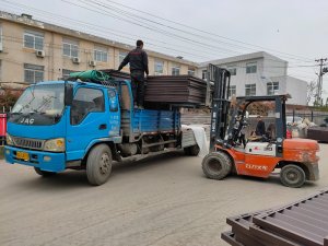 金用護欄2021年4月14日鋁合金百葉窗發貨！