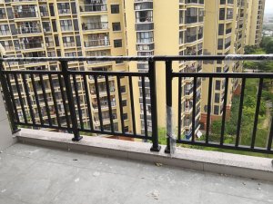 采購陽臺護(hù)欄,這三個小細(xì)節(jié)一定要了解! 采購陽臺護(hù)欄,這三個小細(xì)節(jié)一定要了解!