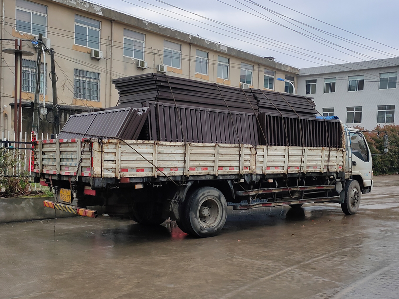 金用護(hù)欄2021年4月21日鋁合金百葉窗發(fā)貨! 金用護(hù)欄2021年4月21日鋁合金百葉窗發(fā)貨!