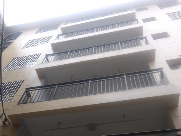 鋅鋼陽臺(tái)護(hù)欄定制注意事項(xiàng) 鋅鋼陽臺(tái)護(hù)欄定制注意事項(xiàng)