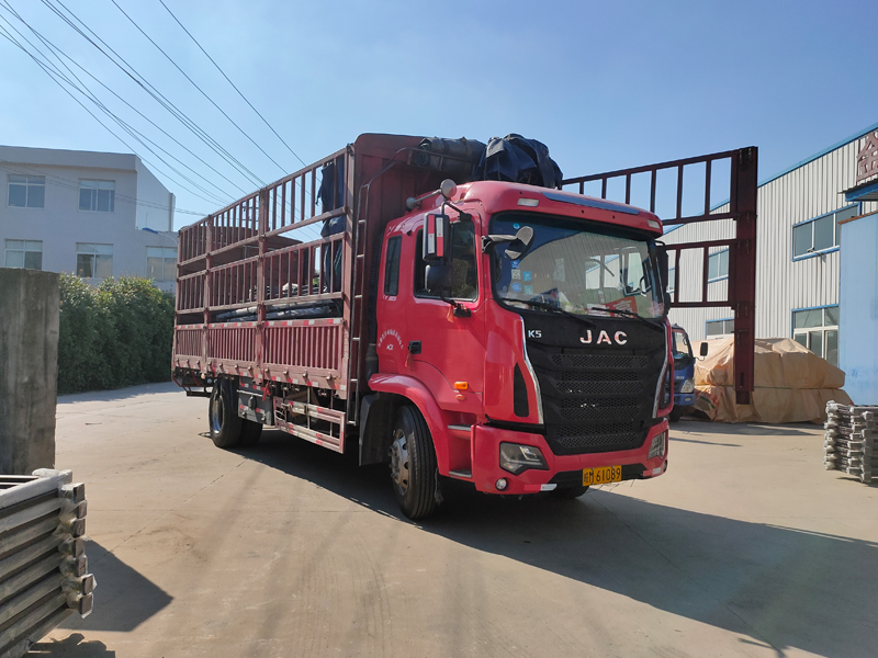 金用護欄2021年8月6日鋅鋼百葉窗發貨! 金用護欄2021年8月6日鋅鋼百葉窗發貨!