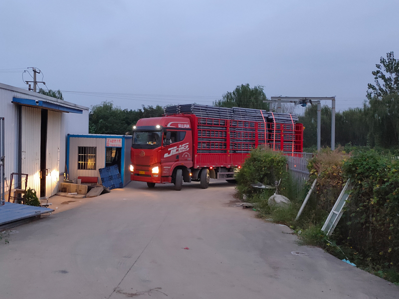 金用護欄2021年9月3日鋅鋼陽臺護欄發(fā)貨! 金用護欄2021年9月3日鋅鋼陽臺護欄發(fā)貨!