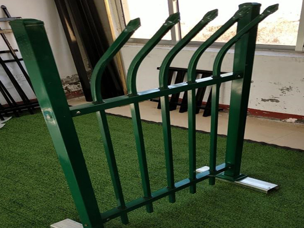 綠化護(hù)欄圖片大全 綠化護(hù)欄圖片大全