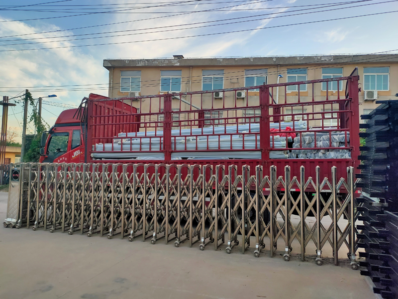 金用護(hù)欄2021年9月15日鋅鋼陽臺(tái)護(hù)欄發(fā)貨! 金用護(hù)欄2021年9月15日鋅鋼陽臺(tái)護(hù)欄發(fā)貨!