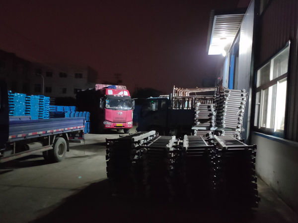 金用護(hù)欄2021年10月21日鋅鋼樓梯欄桿發(fā)貨! 金用護(hù)欄2021年10月21日鋅鋼樓梯欄桿發(fā)貨!