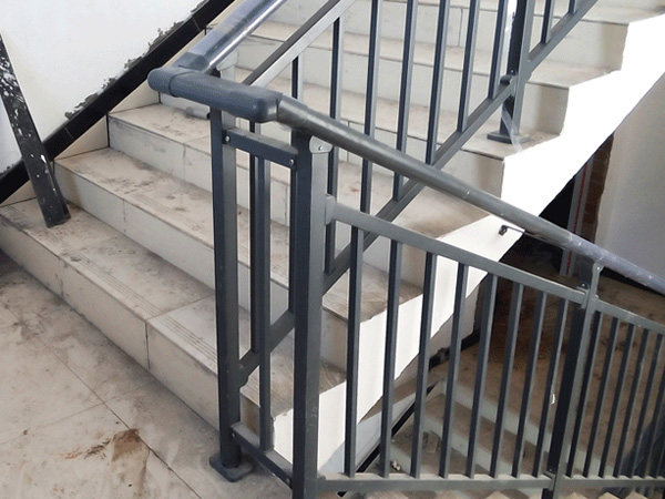 樓梯護欄多少錢一米采購最合適？