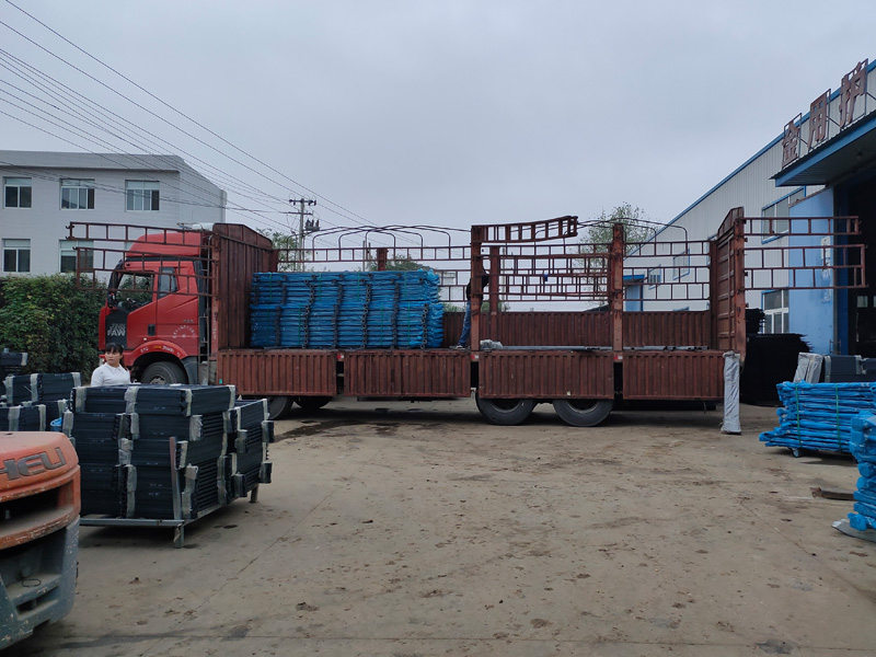 金用護欄2021年11月12日鋅鋼連廊欄桿發(fā)貨! 金用護欄2021年11月12日鋅鋼連廊欄桿發(fā)貨!