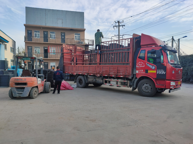 金用護(hù)欄2021年12月1日鋅鋼百葉窗發(fā)貨! 金用護(hù)欄2021年12月1日鋅鋼百葉窗發(fā)貨!