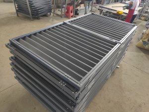 鋅鋼百葉窗多少錢(qián)一平方米? 鋅鋼百葉窗多少錢(qián)一平方米?