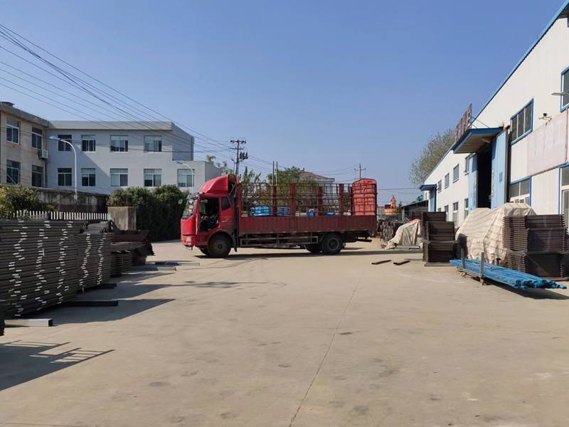 金用護欄2022年11月5日鋅鋼百葉窗裝車發(fā)貨! 金用護欄2022年11月5日鋅鋼百葉窗裝車發(fā)貨!
