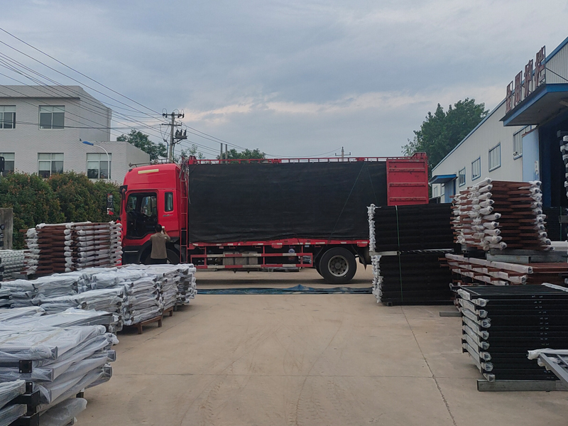 2023年6月7日鋅鋼護(hù)窗欄桿裝車發(fā)貨! 2023年6月7日鋅鋼護(hù)窗欄桿裝車發(fā)貨!