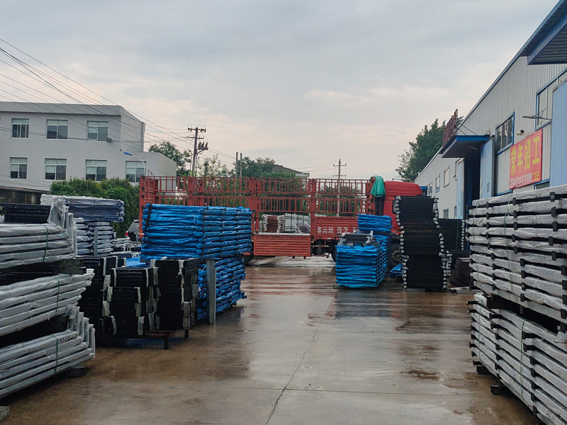 2023年7月7日鋅鋼連廊護欄裝車發貨！