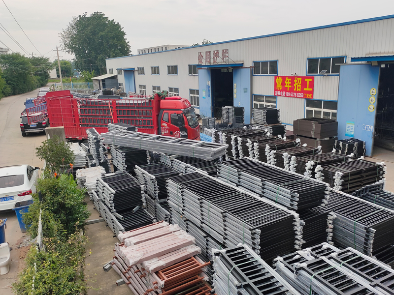 2023年7月13日鋁合金百葉窗裝車發貨！