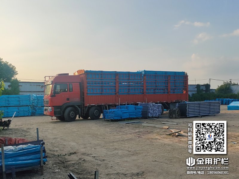 2023年8月12日鋅鋼陽臺護欄裝車發貨! 2023年8月12日鋅鋼陽臺護欄裝車發貨!