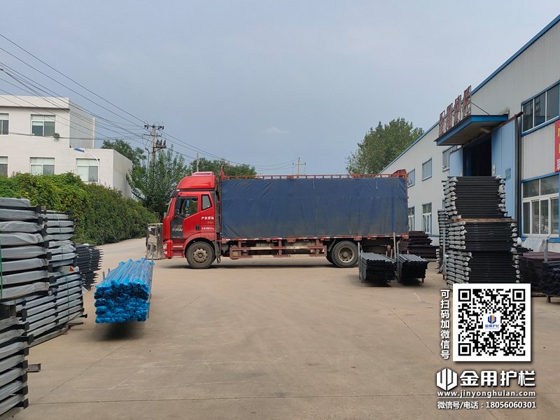 2023年8月30日鋅鋼百葉窗裝車發(fā)貨! 2023年8月30日鋅鋼百葉窗裝車發(fā)貨!