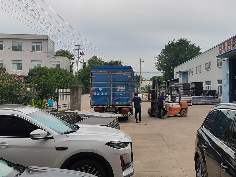 2024年7月19日鋁合金百葉窗裝車發(fā)貨！