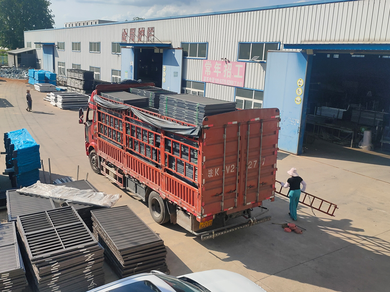 2024年7月26日鋅鋼百葉窗裝車發貨！