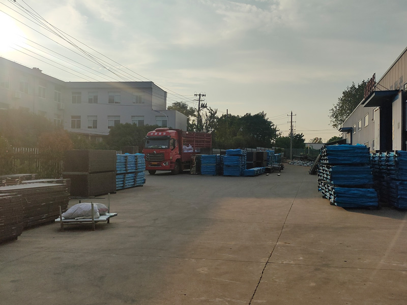 2024年9月11日鋅鋼組裝欄桿裝車發貨! 2024年9月11日鋅鋼組裝欄桿裝車發貨!