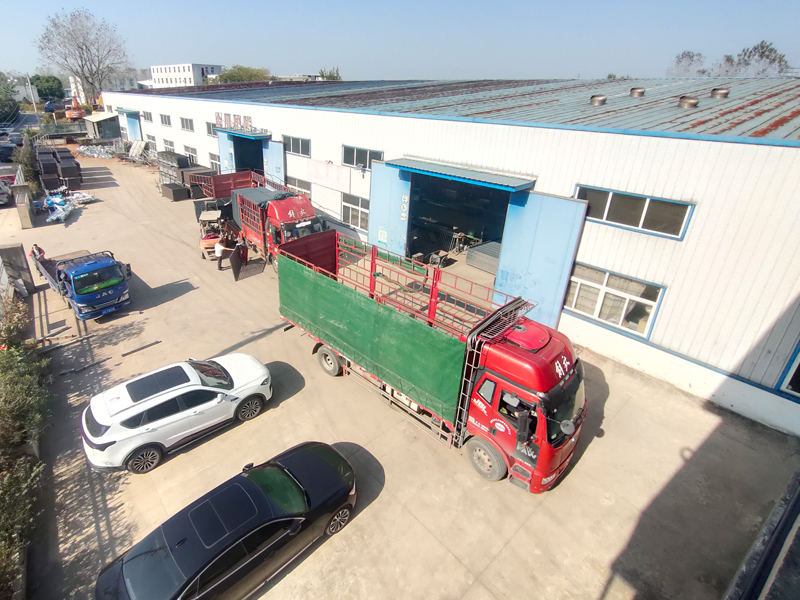 2024年11月8日鋅鋼百葉窗裝車發(fā)貨! 2024年11月8日鋅鋼百葉窗裝車發(fā)貨!