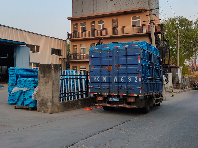 2025年4月2日鋅鋼空調欄桿裝車發(fā)貨! 2025年4月2日鋅鋼空調欄桿裝車發(fā)貨!