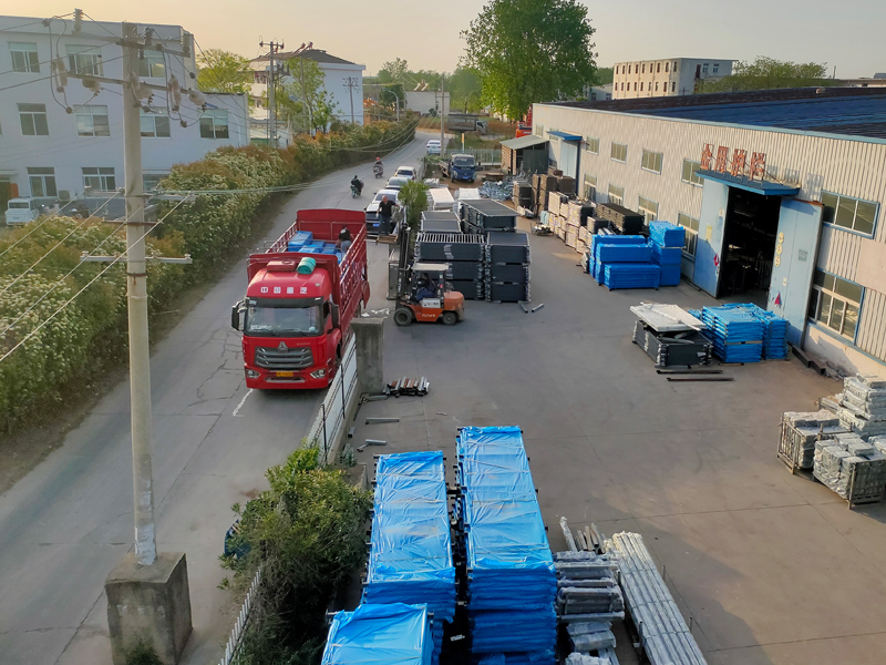 2025年4月17日鋅鋼飄窗護(hù)欄裝車發(fā)貨! 2025年4月17日鋅鋼飄窗護(hù)欄裝車發(fā)貨!