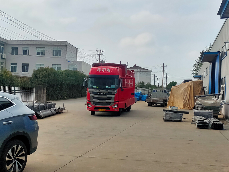 2025年9月23日鋅鋼百葉窗裝車(chē)發(fā)貨! 2025年9月23日鋅鋼百葉窗裝車(chē)發(fā)貨!
